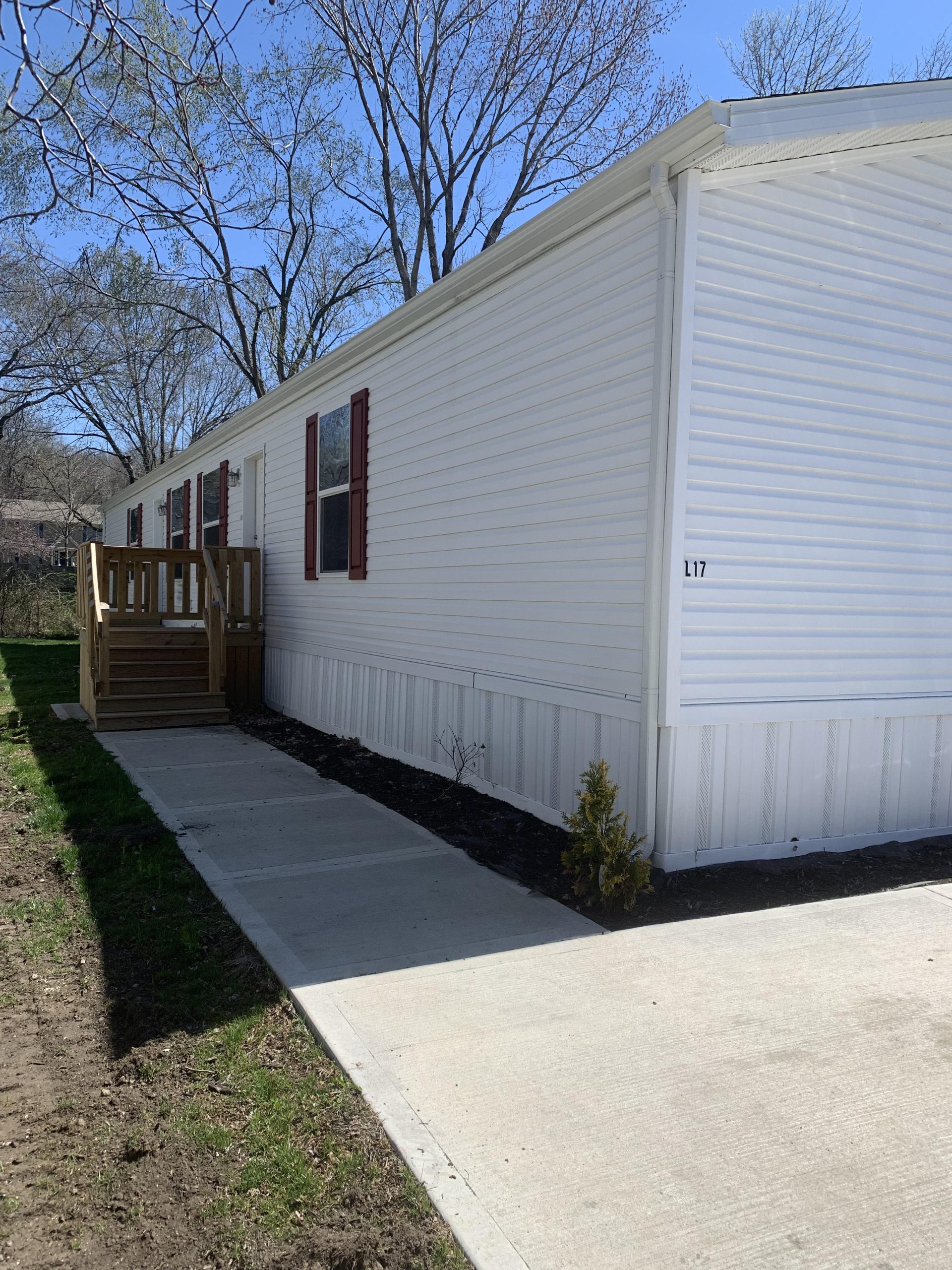 17311 E US Hwy 40 Lot L33 Independence 64055 MO Independence MO 64055