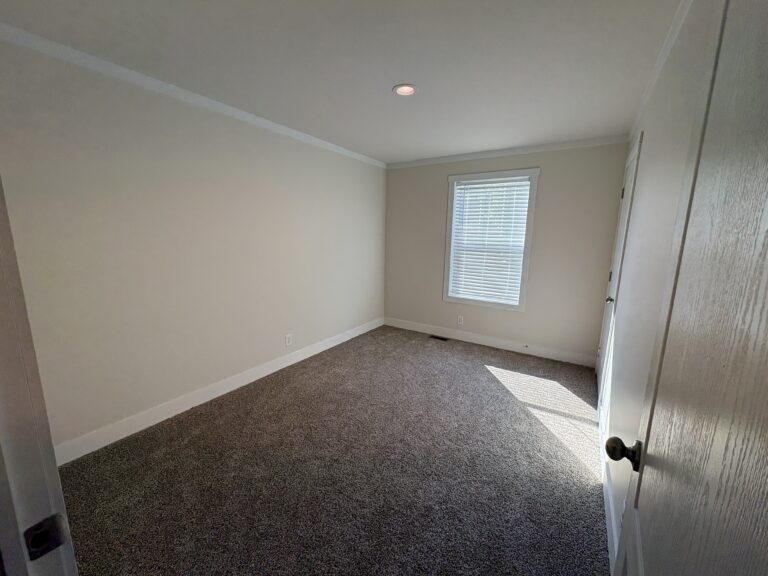 Gallery for 17311 E US Hwy 40, 00H3 at Highland Manor Manufactured Home Community: Image 6 of 10
