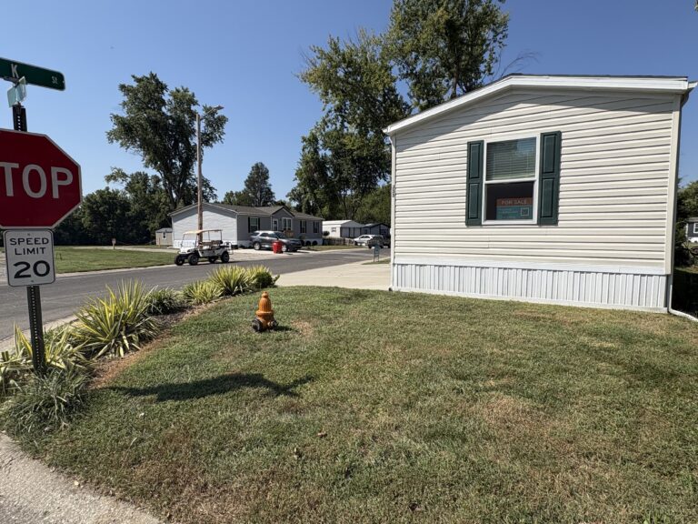 Gallery for 17311 E US Hwy 40, 0J33 at Highland Manor Manufactured Home Community: Image 1 of 14
