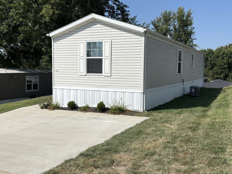 Gallery for 17311 E US Hwy 40, 0A39 at Highland Manor Manufactured Home Community: Image 1 of 11