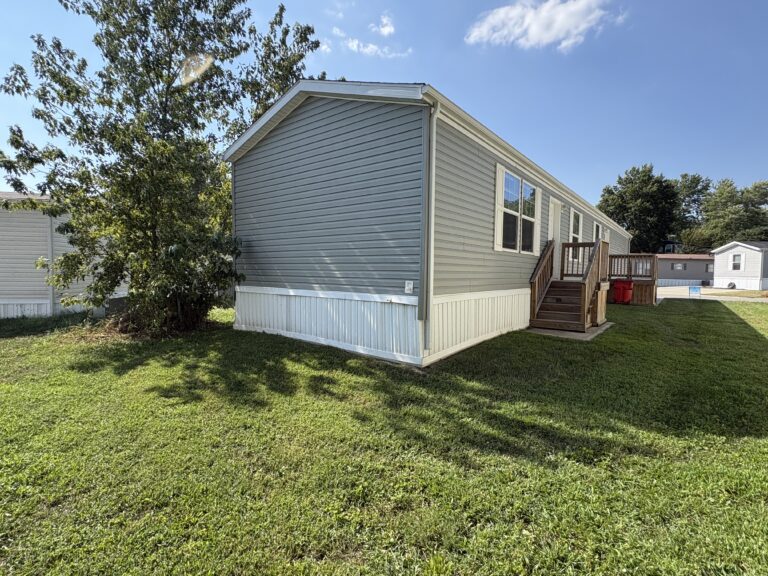 Featured Image #2 for 17311 E US Hwy 40, 00G7 at Highland Manor Manufactured Home Community