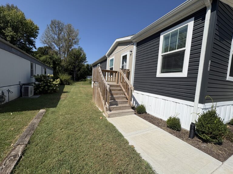Gallery for 17311 E US Hwy 40, 0I31 at Highland Manor Manufactured Home Community: Image 1 of 12