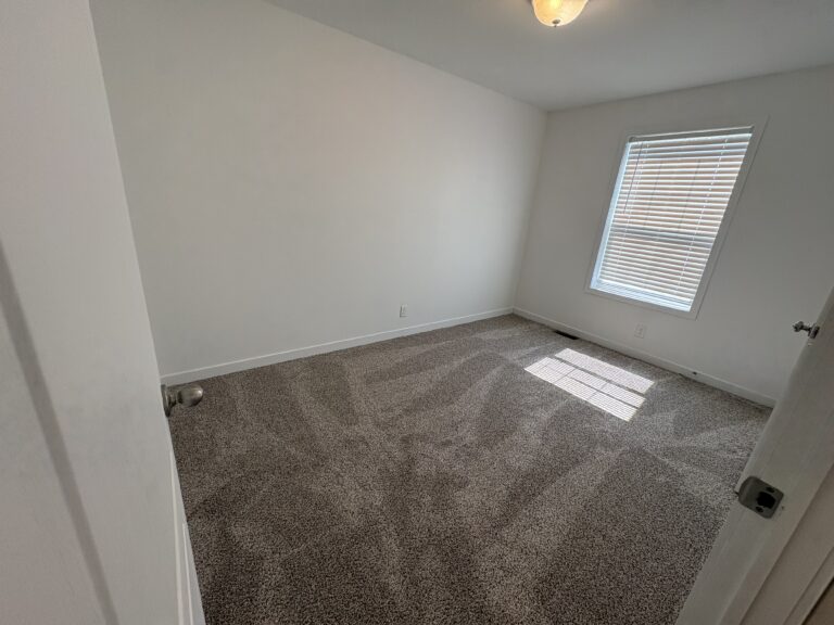 Gallery for 17311 E US Hwy 40, 0B67 at 17311 E US Hwy 40: Image 7 of 10