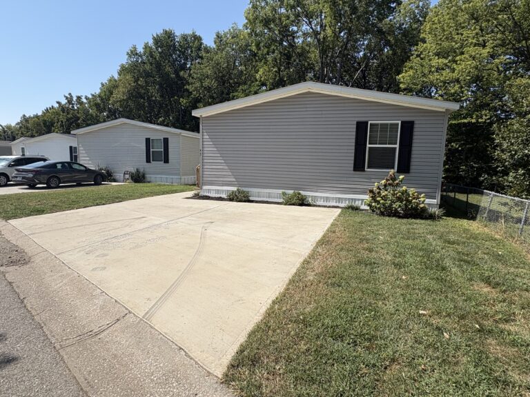 Gallery for 17311 E US Hwy 40, 0B67 at 17311 E US Hwy 40: Image 1 of 10