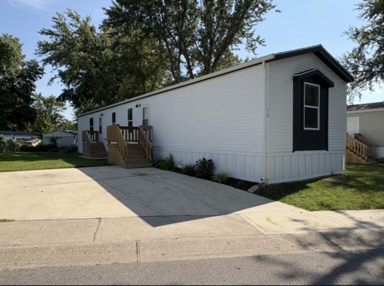 Photograph of 17311 E US Hwy 40, 0G19