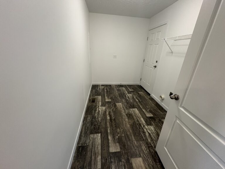Gallery for 17311 E US Hwy 40, 0B67 at 17311 E US Hwy 40: Image 9 of 10