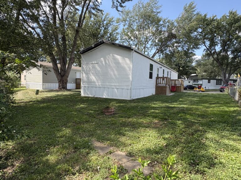 Gallery for 17311 E US Hwy 40, 0G19 at 17311 E US Hwy 40: Image 10 of 10