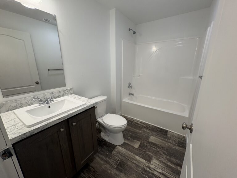 Gallery for 17311 E US Hwy 40, 0B67 at 17311 E US Hwy 40: Image 8 of 10