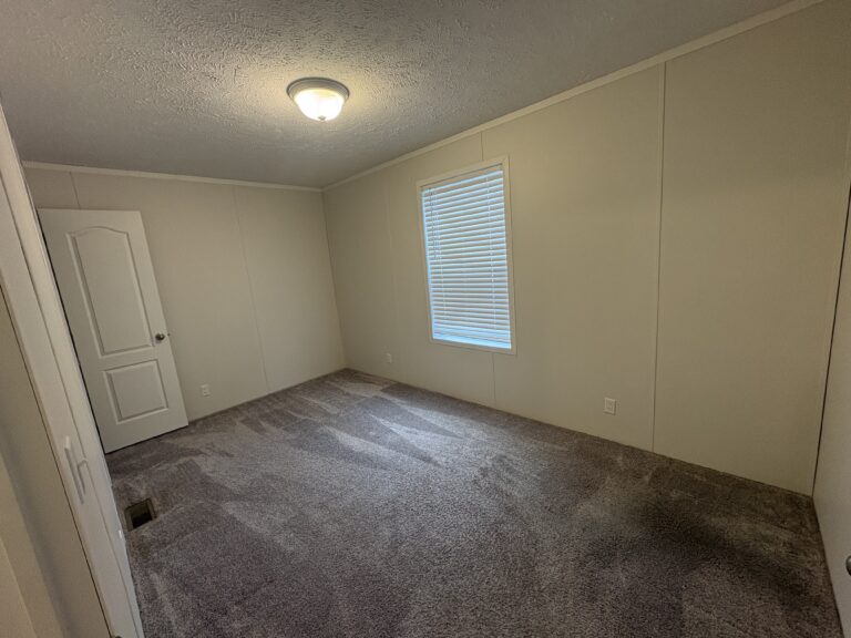 Gallery for 17311 E US Hwy 40, 00I5 at 17311 E US Hwy 40: Image 7 of 10