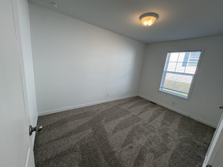 Gallery for 17311 E US HWY 40, 0B44 at 17311 E US HWY 40: Image 7 of 10