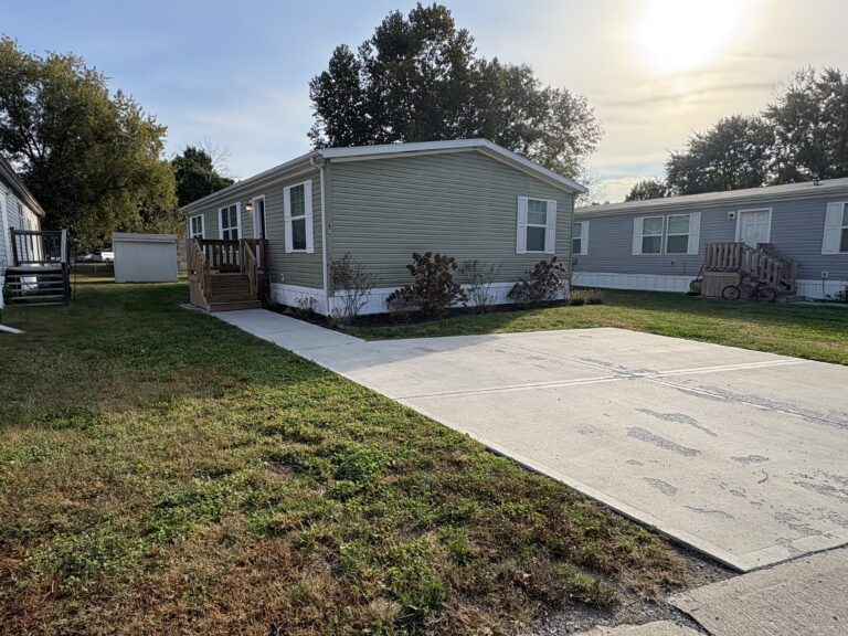 Photograph of 17311 E US Hwy 40, 0B78