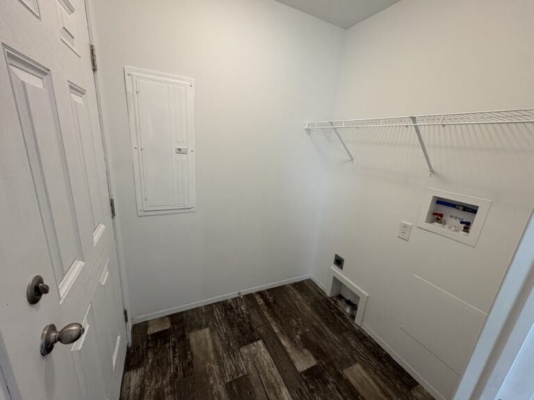 Gallery for 17311 E US Hwy 40, 0J27 at 17311 E US Hwy 40: Image 9 of 10