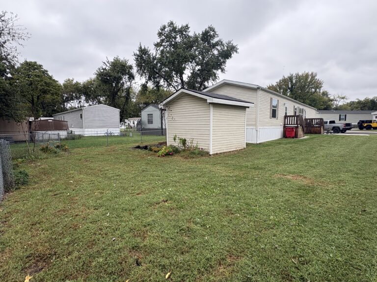 Gallery for 17311 E US Hwy 40, 00I5 at 17311 E US Hwy 40: Image 10 of 10