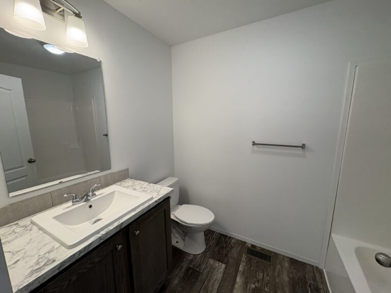 Gallery for 17311 E US Hwy 40, 0J27 at 17311 E US Hwy 40: Image 6 of 10