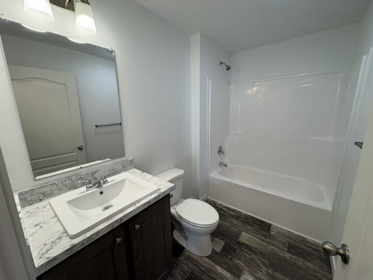 Gallery for 17311 E US HWY 40, 0B44 at 17311 E US HWY 40: Image 8 of 10